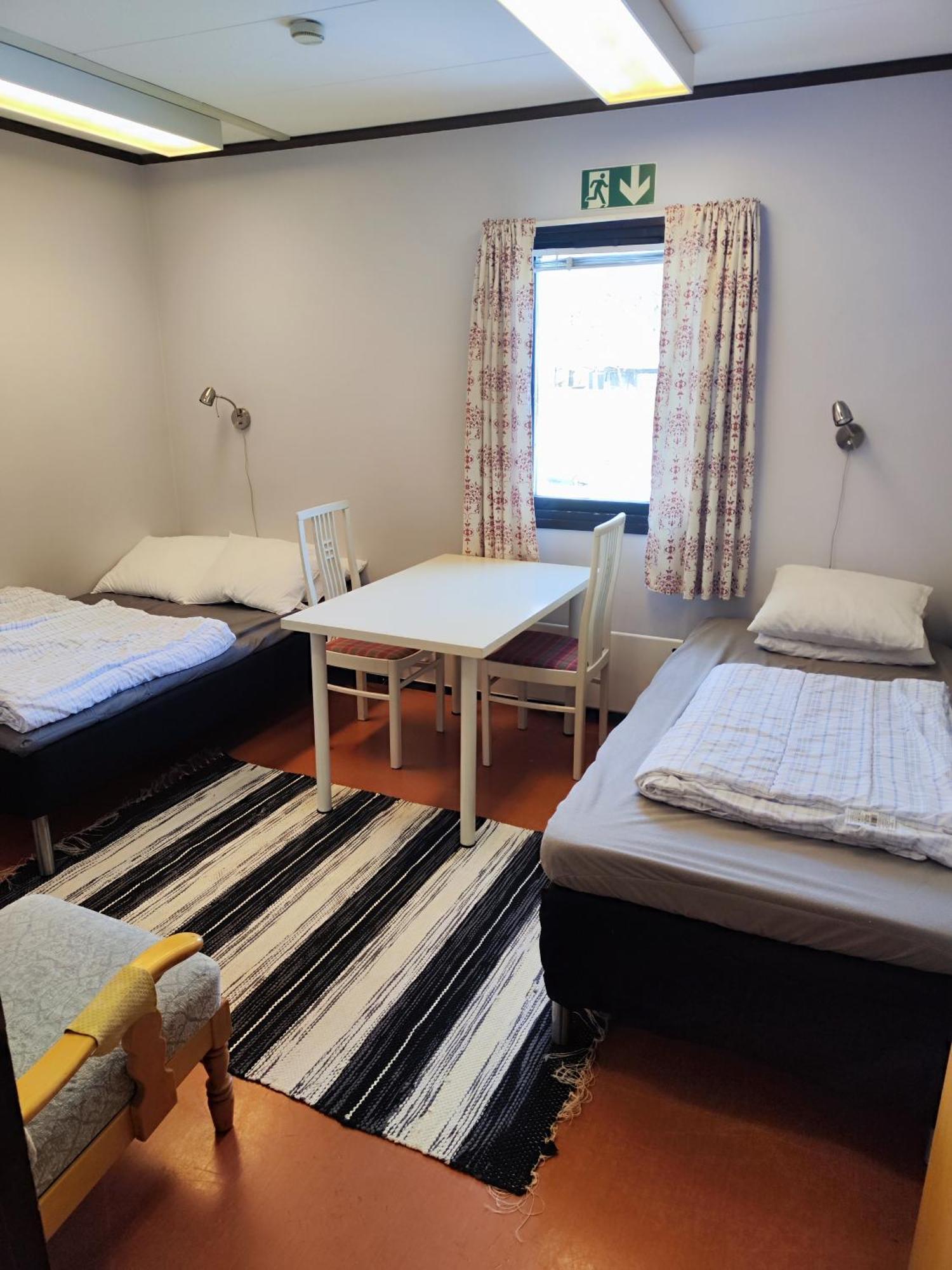 Bromoella Camping O Vandrarhem Eksteriør bilde